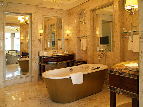st-regis-singapore-bathroom
